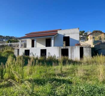 Onafgewerkt huis in Sanremo