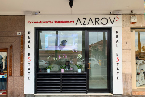 Kantoor van het makelaarskantoor AZAROVS in San Remo, corso Imperatrice, 8 "breedte =